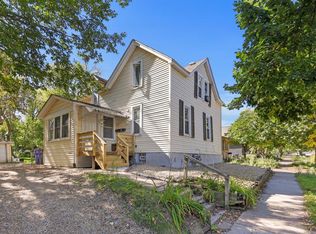 308 Stevens St W, Saint Paul, MN 55107