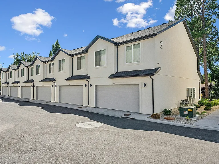 635 40th St 35202_HDR035