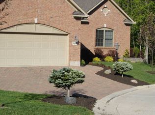 2038 Tamarack Ridge Ct, Dayton, OH 45431