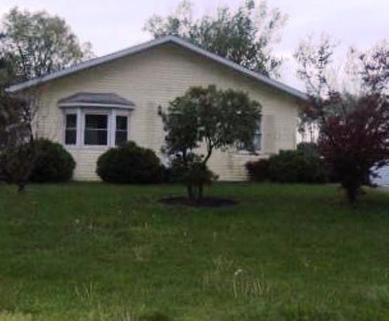 2nd image of 23550 Fillmore Rd