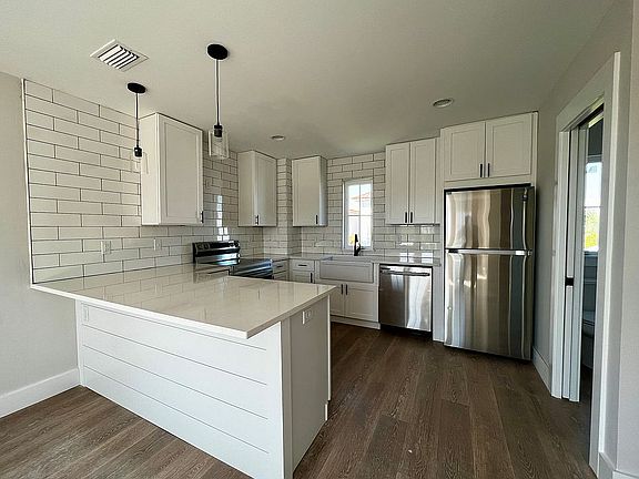 Kitchen (2nd Floor)