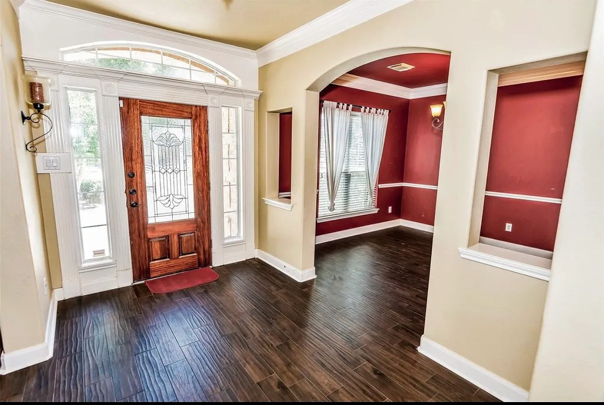4 bed, 2974 sqft, $3,650 — Photo 2
