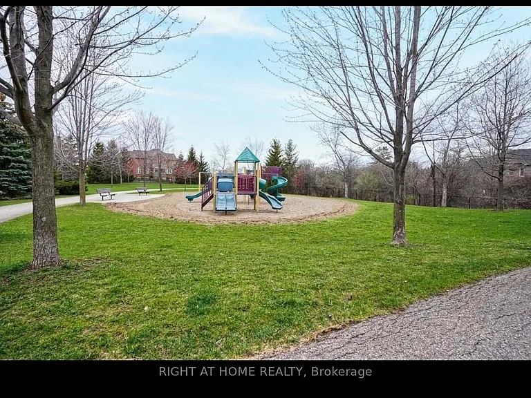 6399 Spinnaker Cir #121 — Photo 15