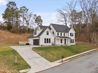 3511 Hawks Creek Dr, Apison, TN 37302