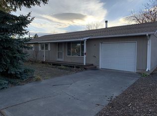 1427 SW 17th St, Redmond, OR 97756