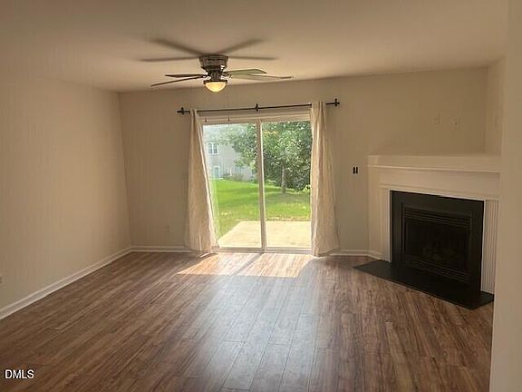 3rd image of 217 Payton Dr
