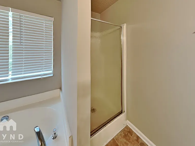 6132 Hickory Lane Dr — Photo 10