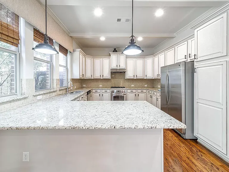 4034 Bishop Ln — Photo 14