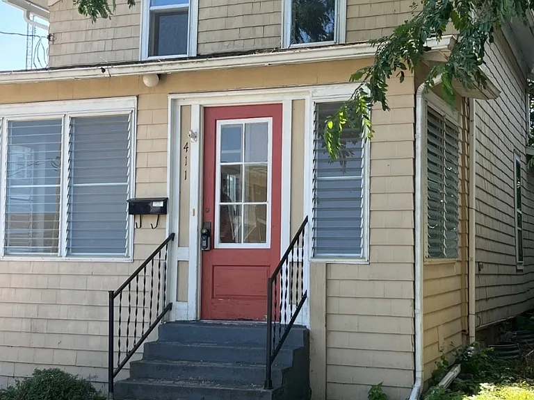 411 Court St — Photo 1