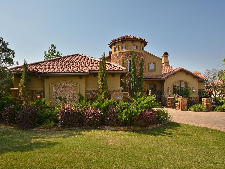 1st image of 305 Golden Bear Dr