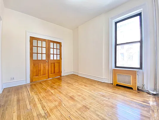 Rented by Bond New York | media 6