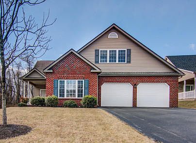 1st image of 2716 Cottage Rose Ln
