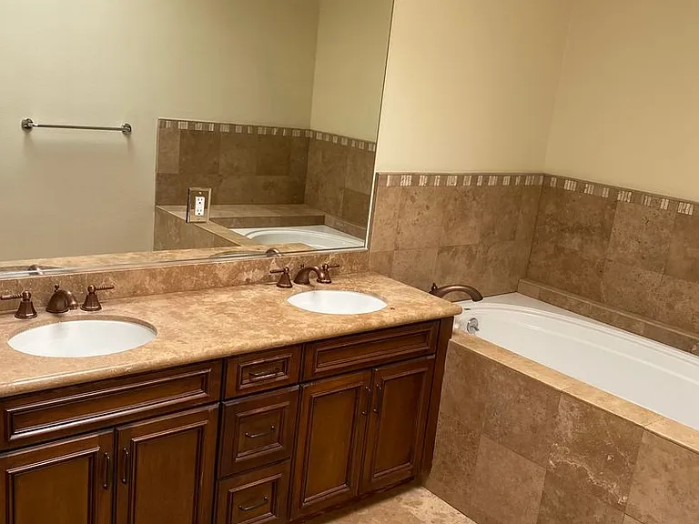 23130 Sherman Pl — Photo 28