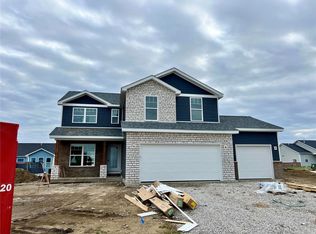 7100 Savannah Dr, Glen Carbon, IL 62034