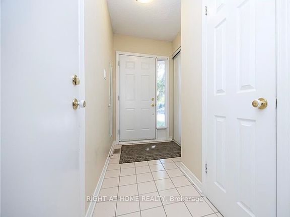 3rd image of 21 Grenadier Way