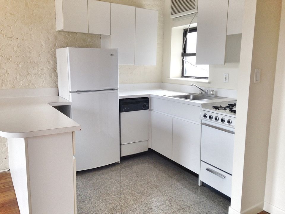 2nd image of 12 Charles St APT 6D
