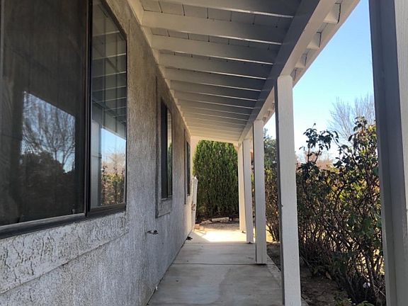 5th image of 7457 Oxford Ave