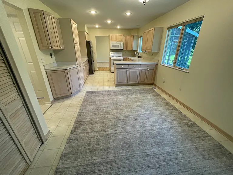 2366 Eaton Gate Rd — Photo 6