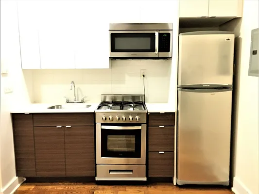 Rented by Bold New York | media 9