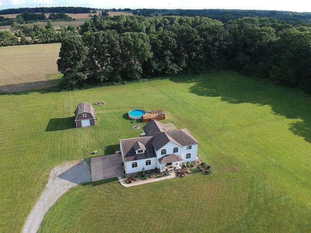 44607 Columbiana Waterford Rd - Property Image