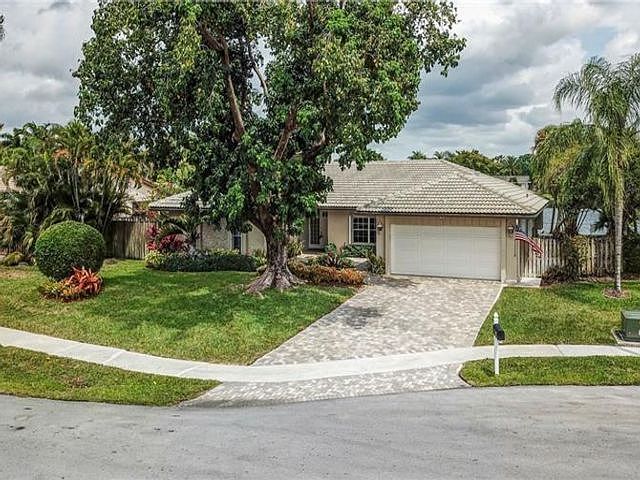 1st image of 1540 NW 96th Ave