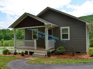 332 Old Fort Rd, Fairview, NC 28730