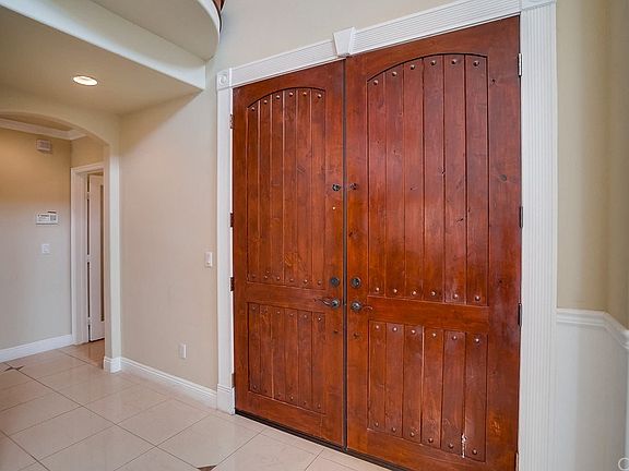 4th image of 3128 Evelyn Ave