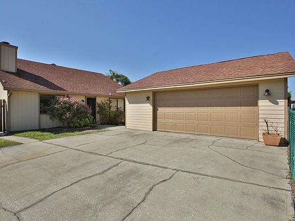 3rd image of 11 Richmond Dr
