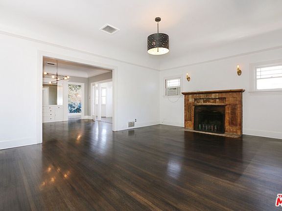 3rd image of 840 N La Fayette Park Pl