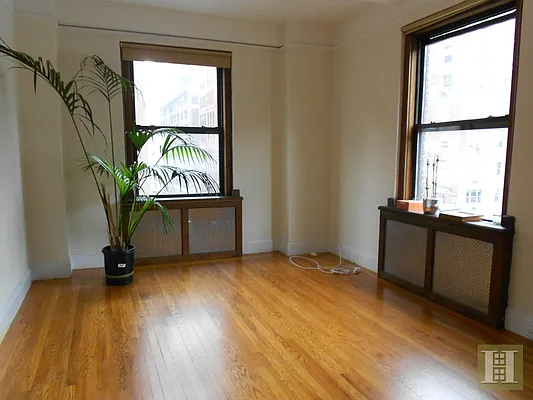 Rented by Halstead Real Estate | media 34