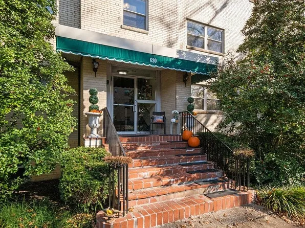 620 11th Ave APT 4B, Huntington, WV 25701