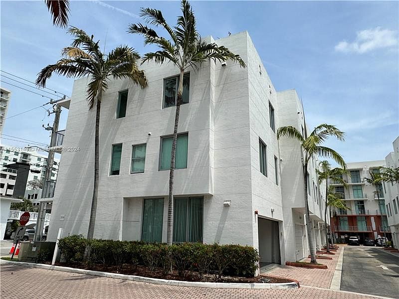 1st image of 2130 Van Buren St APT 201