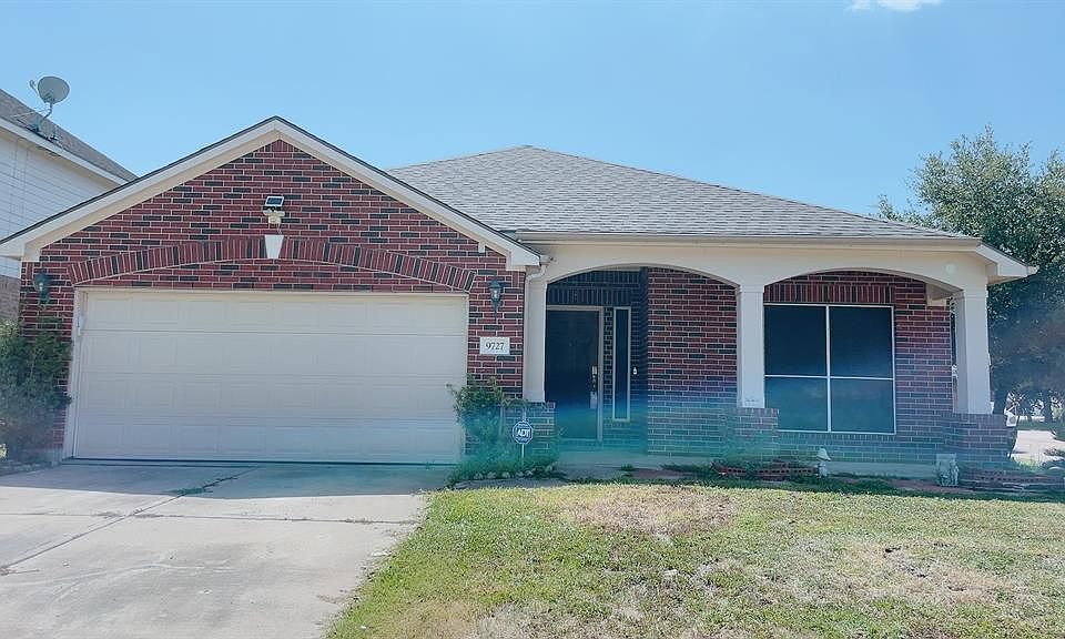 1st image of 9727 Woody Oaks Dr