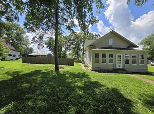 211 Indian Ave, Hastings, IA 51540