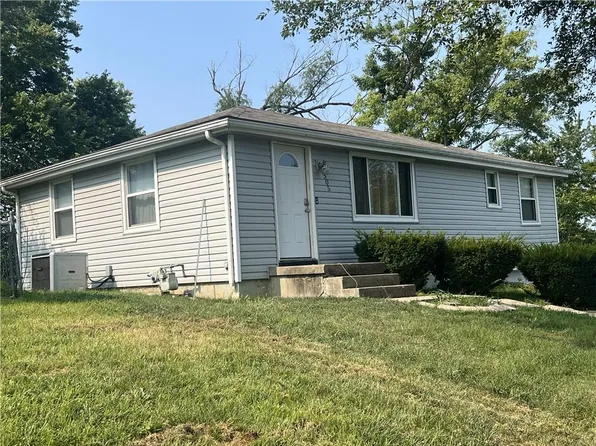 505 Arehart Ln, Platte City, MO 64079