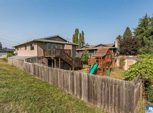 3129 S Regent St, Port Angeles, WA 98362