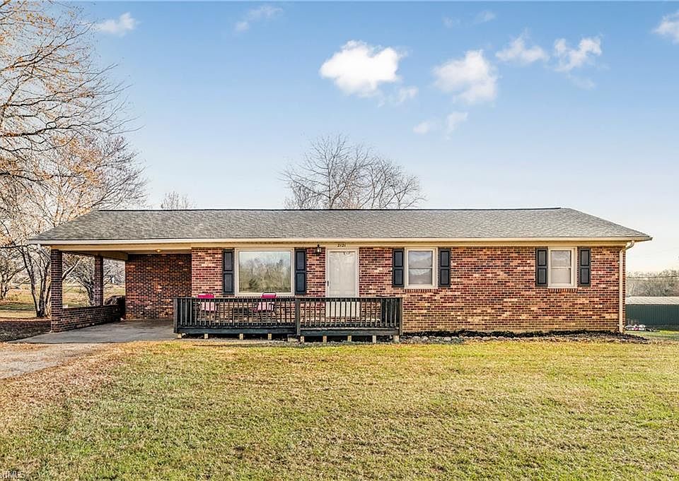 1st image of 2121 Ray Ln