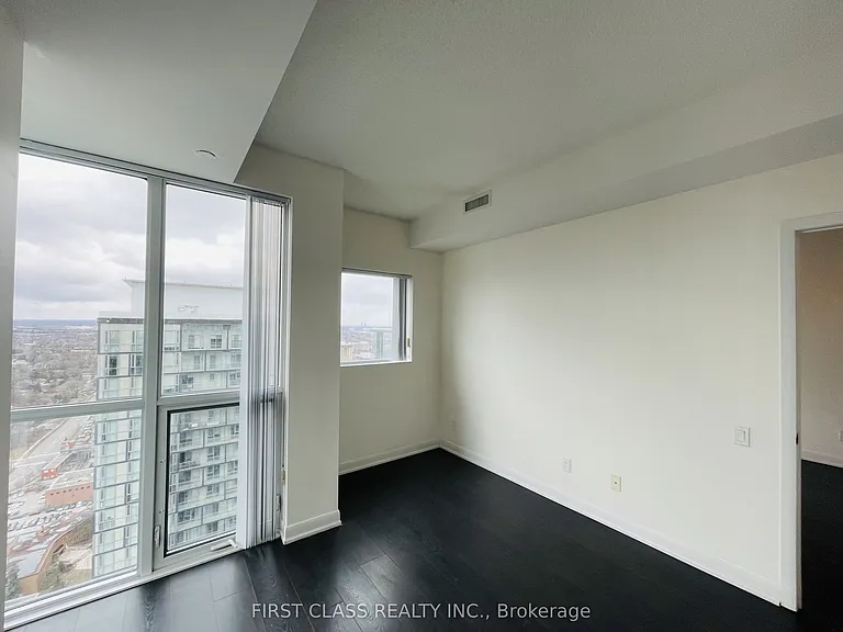 5168 Yonge St #Penthouse 305 — Photo 15