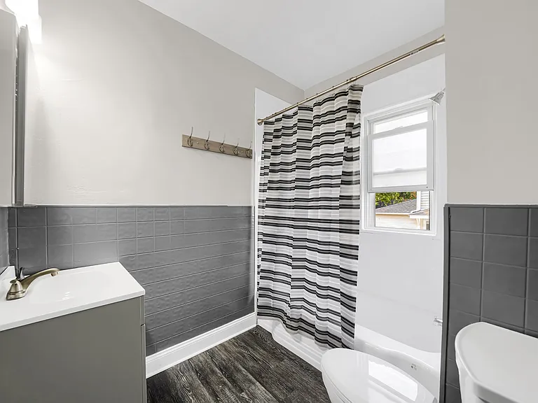 36 Callodine Ave #1 — Photo 23