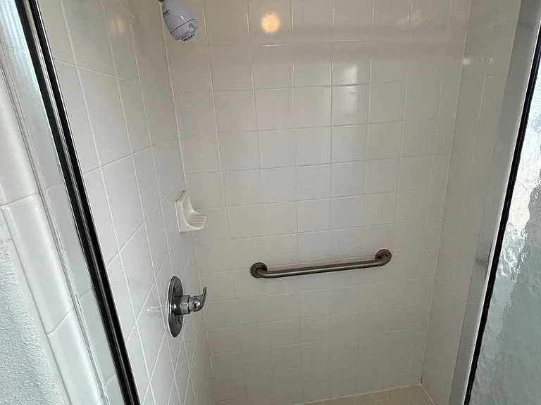 205 Golf Aire Blvd — Photo 20