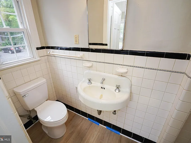 308 N Division St #2 — Photo 19