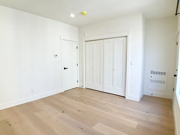 1601 Beach St #201 — Photo 7
