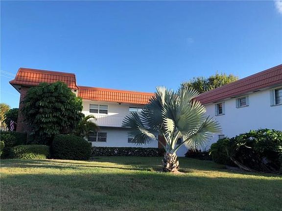 3rd image of 2600 SE Ocean Blvd Unit Un J 14