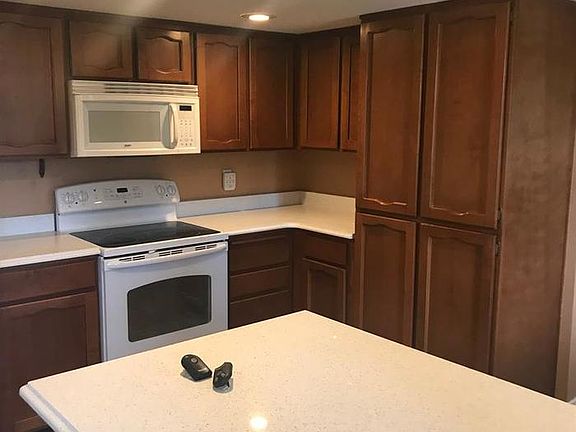 4th image of 7615 144th Street Ct E