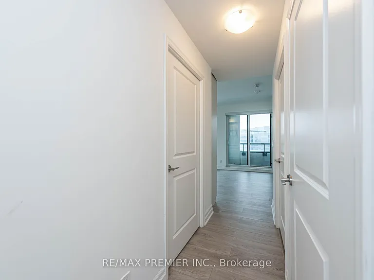 10 Rouge Valley Dr W #808 — Photo 5