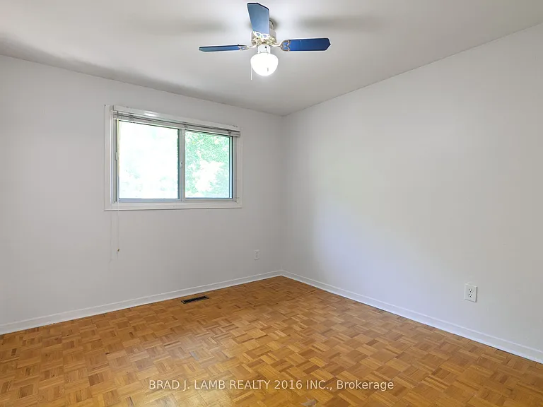 405 Hyacinthe Blvd #Townhouse 12 — Photo 19