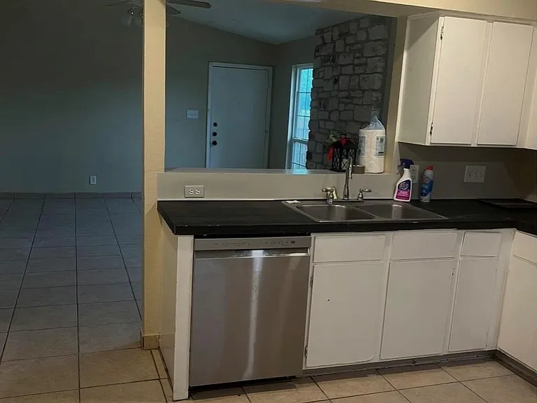 10307 Burmaster Ln — Photo 3