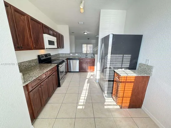1984 NE 5th St #203, Boynton Beach, FL 33435