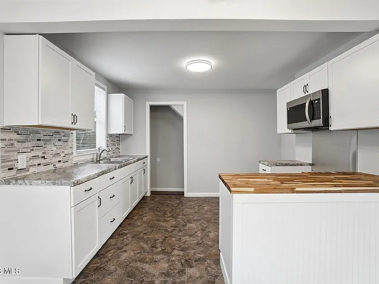 724 Brookley Blvd — Photo 8