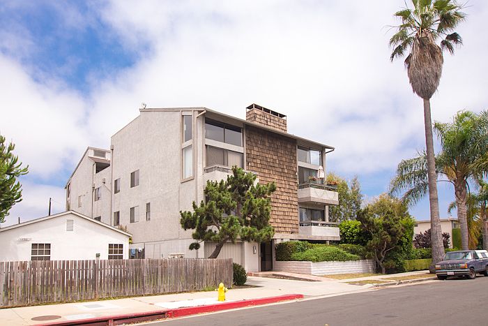 1st image of 12957 Bonaparte Ave APT 3